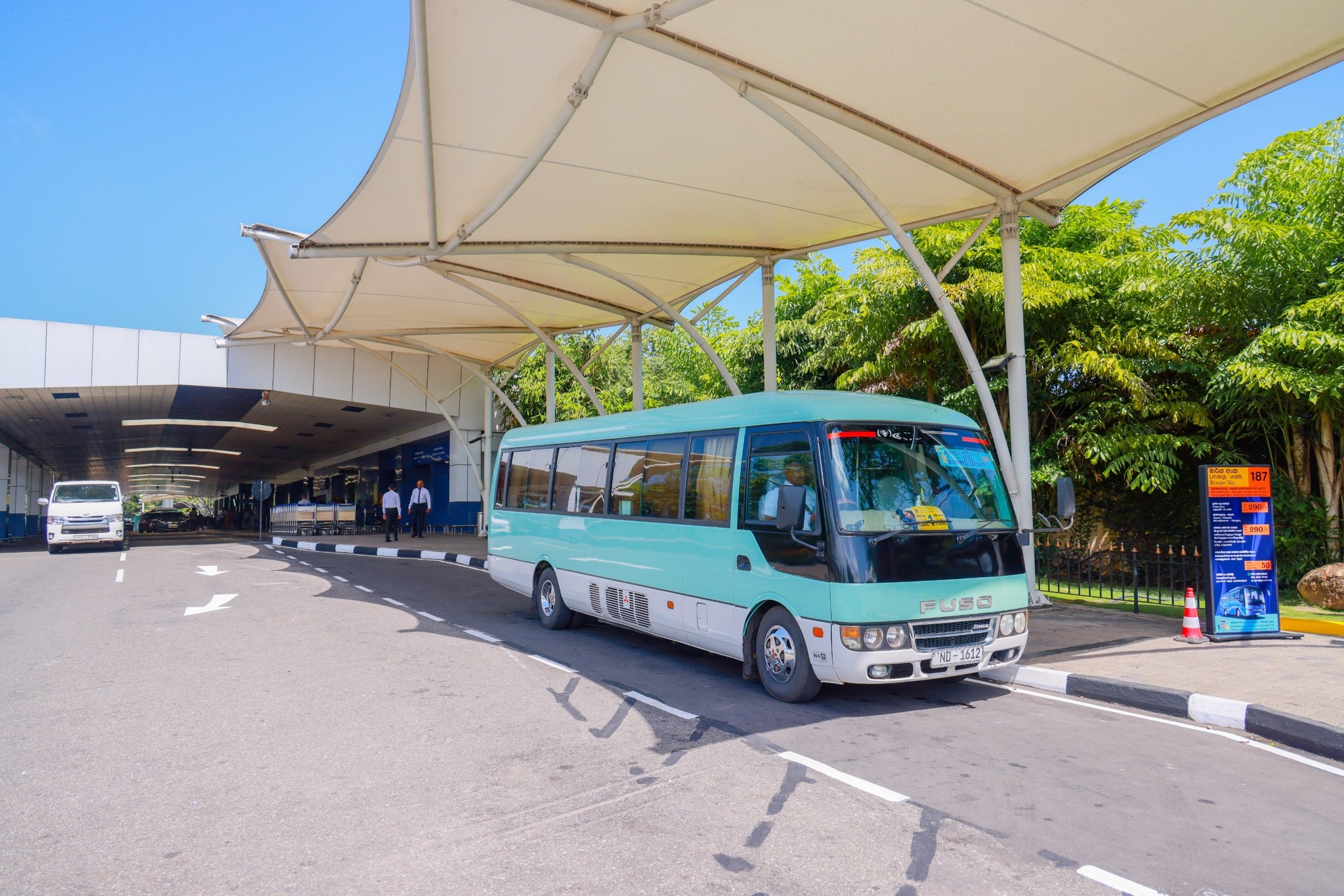 187 Airport - Colombo Fort Luxury Bus Service